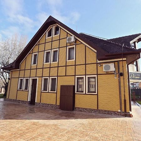 Dezire Guesthouse Baile 1 Mai Eksteriør billede