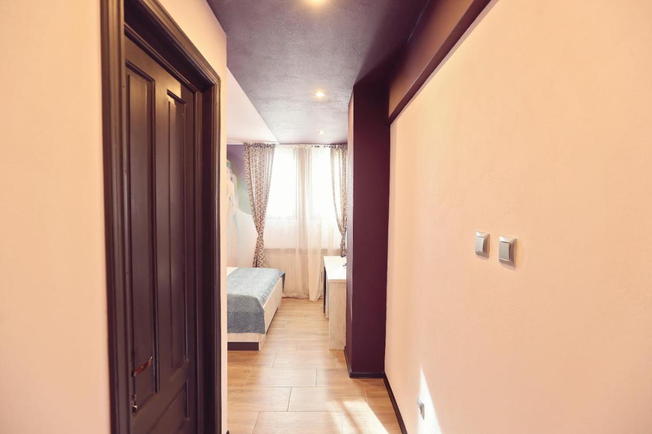 Dezire Guesthouse Baile 1 Mai Eksteriør billede