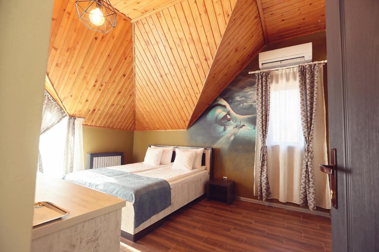 Dezire Guesthouse Baile 1 Mai Eksteriør billede